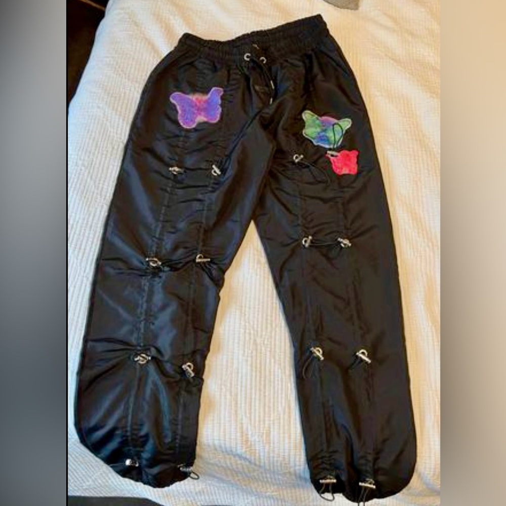 Men’s BoohooMAN size medium pants NWT
